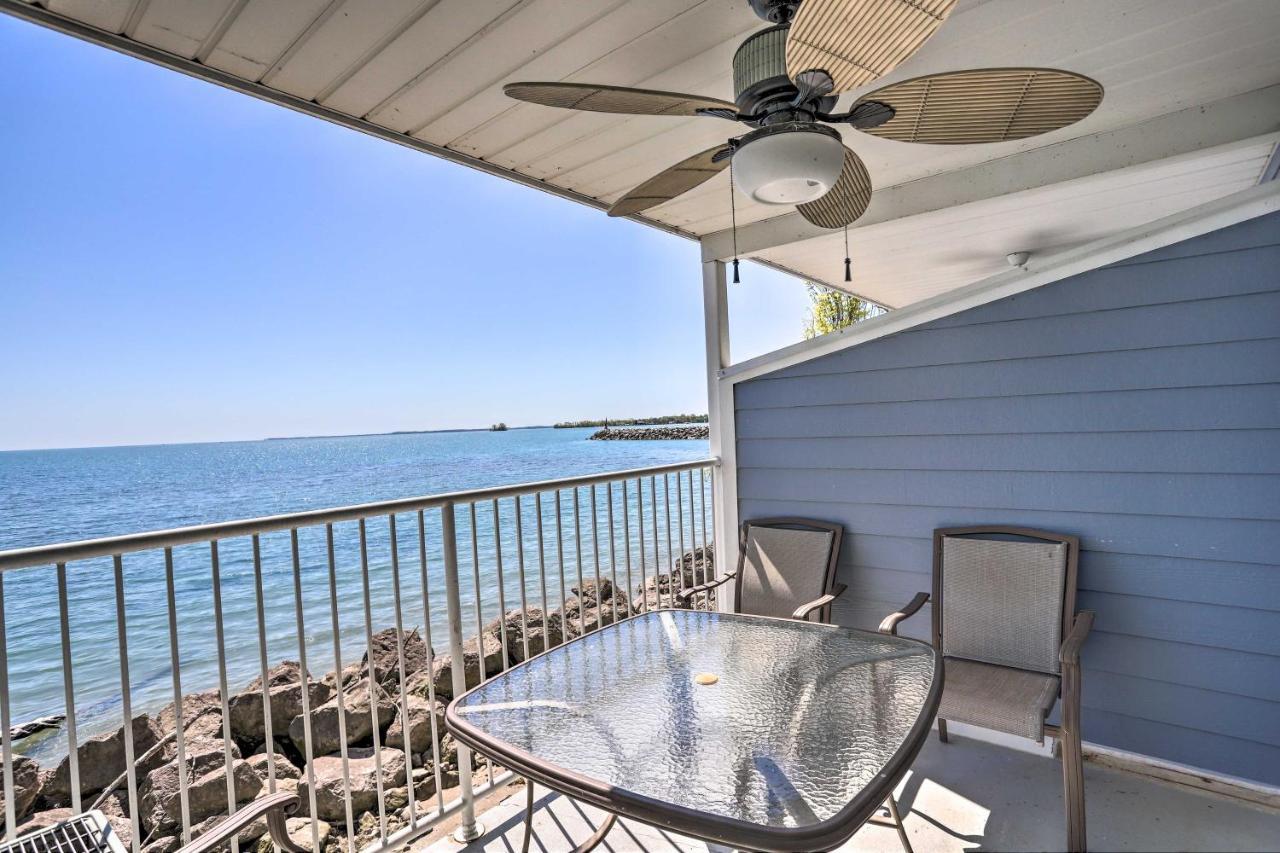 Waterfront Middle Bass Condo With Pool Access! プットインベイ エクステリア 写真