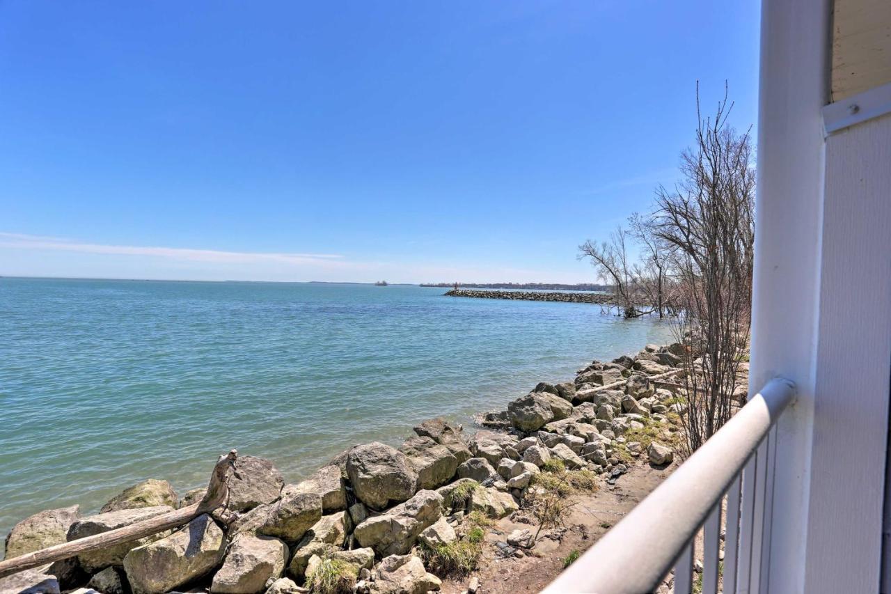 Waterfront Middle Bass Condo With Pool Access! プットインベイ エクステリア 写真
